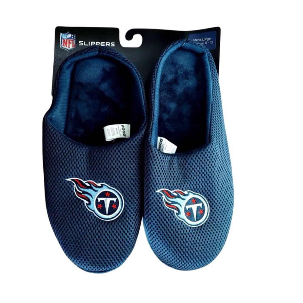 Tennessee Titans Slippers Size Mens Large 11-12 Plush Lined Slip On Embroidered